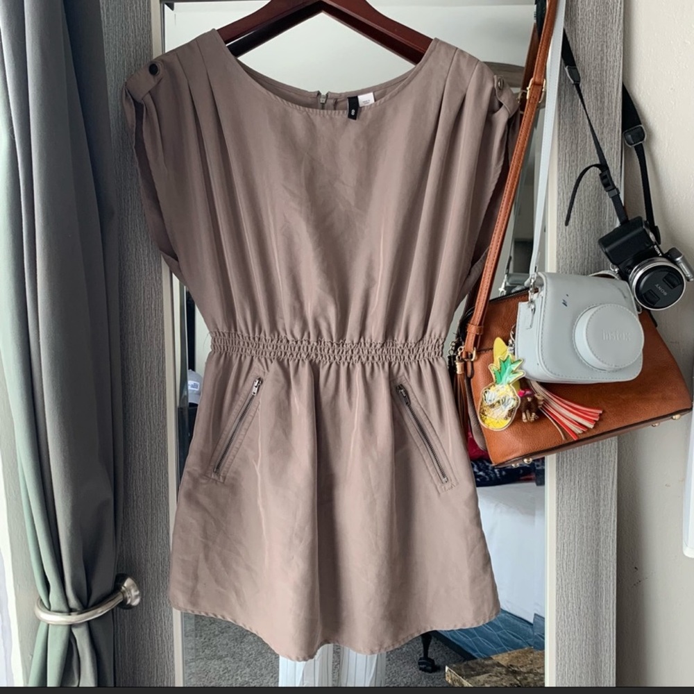 H&M Taupe Short Sleeve Mini Dress Size 8